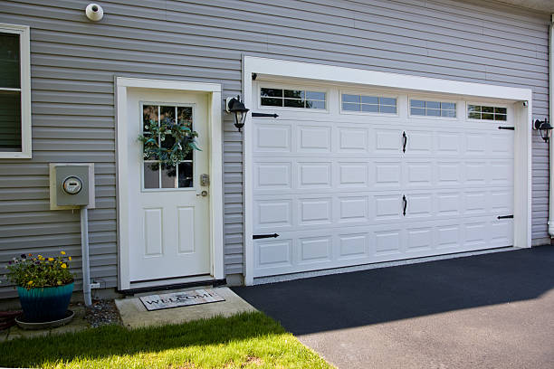 24/7 Emergency Garage Door Panel Replacement experts in Miner County County, SD